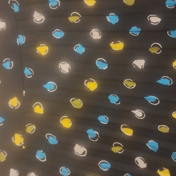 Skirt - Picture 2 of 4